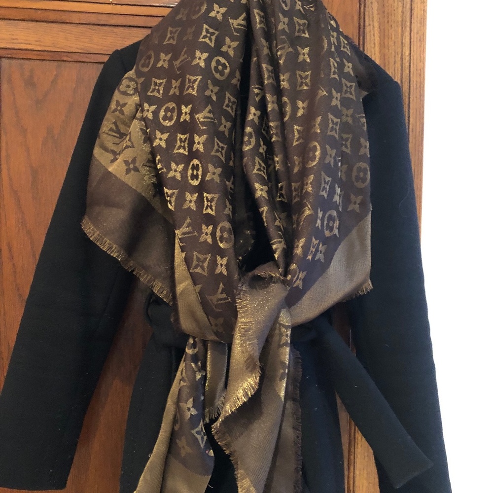 Louis Vuitton brown and gold scarf - Picture 1 of 3